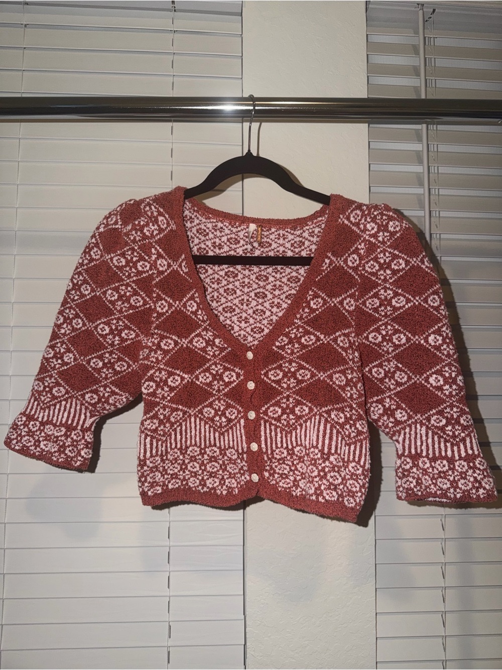 Free People Rust Patterned V-Neck Knit Cardigan Size Small - Picture 4 of 6
